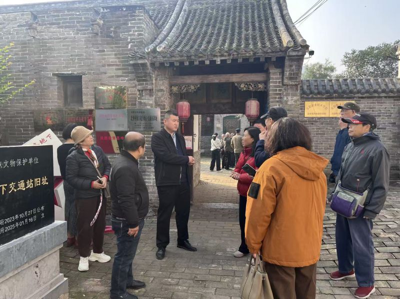 690c5d897d856.jpg 690c5d897d856.jpg